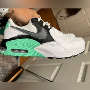 White and teal Nike Air Max size 8 never worn